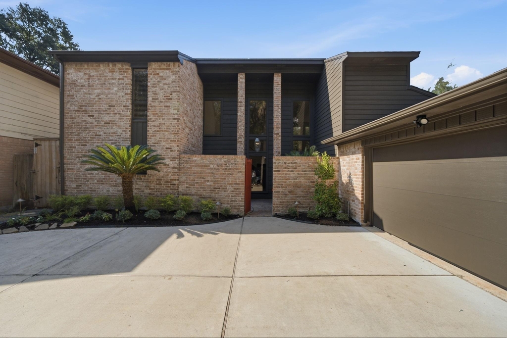 10319 Meadow Lake Lane - Photo 1