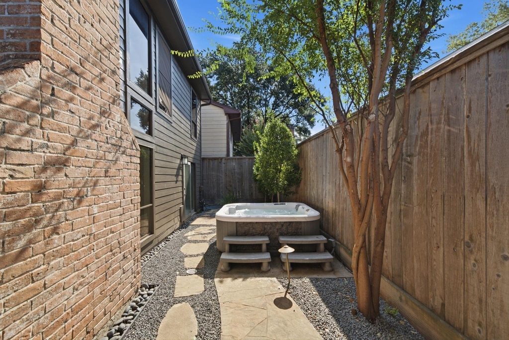 10319 Meadow Lake Lane - Photo 26
