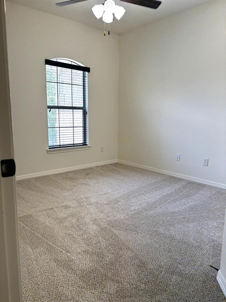 8413 Ketan Loch Court - Photo 20