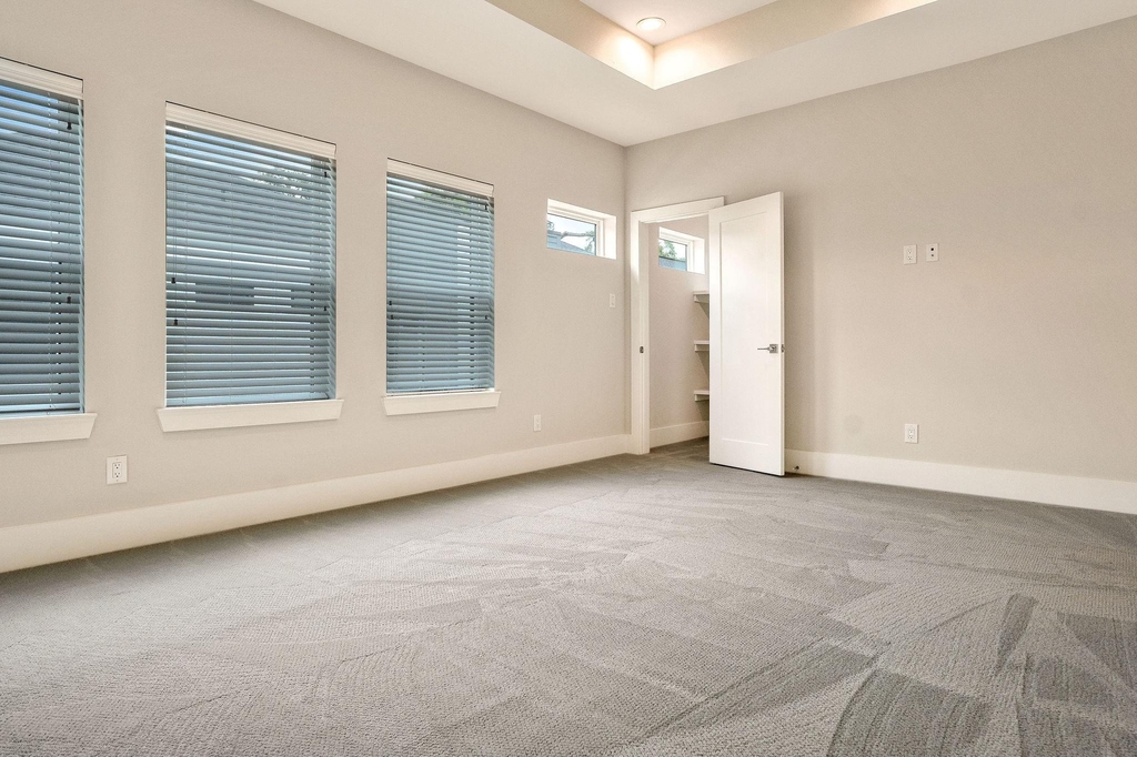 838 Fisher Street - Photo 10