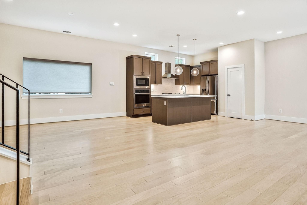 838 Fisher Street - Photo 4
