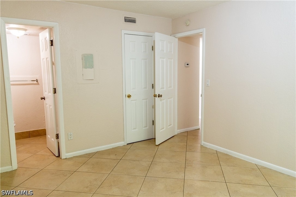 4627 Bayshore Drive - Photo 14