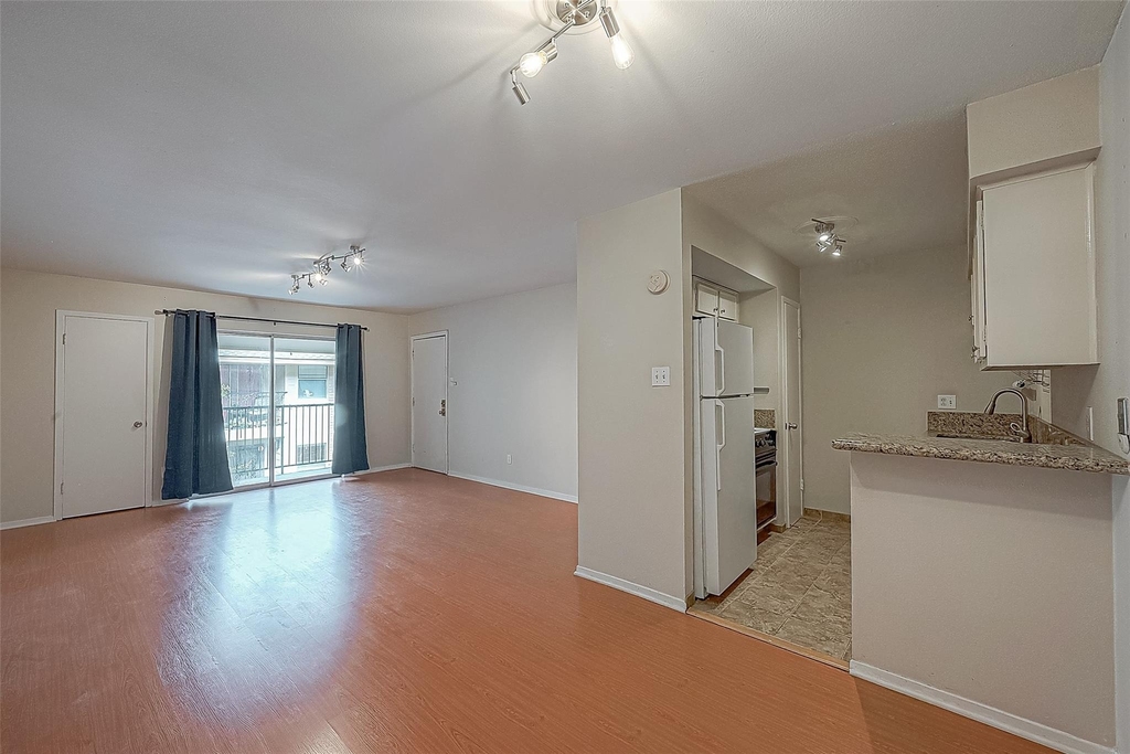 3131 Cummins Street - Photo 12