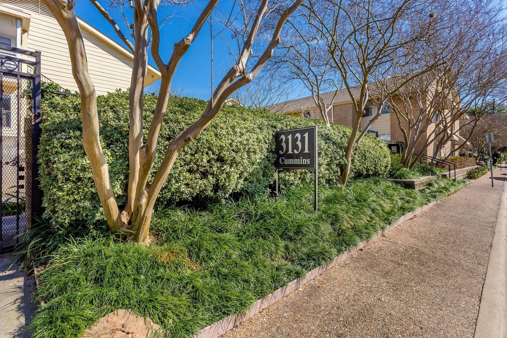 3131 Cummins Street - Photo 31