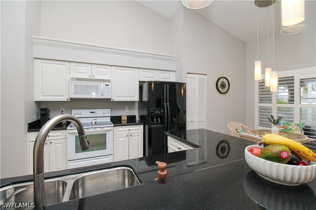 700 Lambton Lane - Photo 30