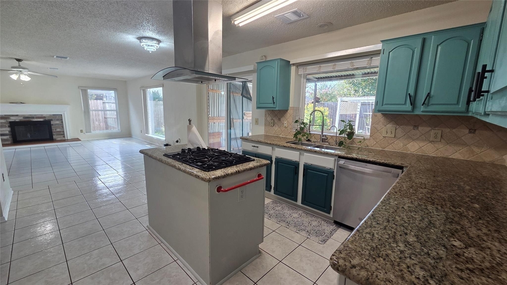 15006 Delbarton Drive - Photo 7