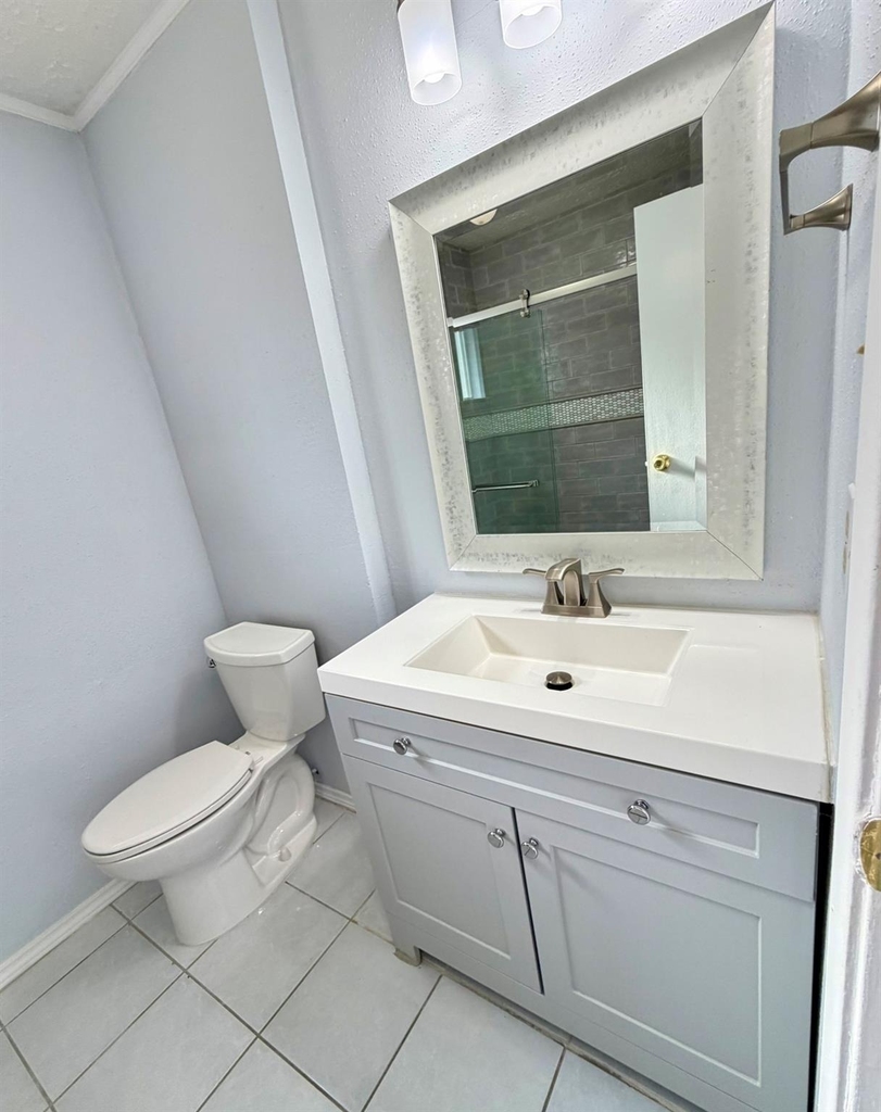 13715 Flagstone Drive - Photo 10