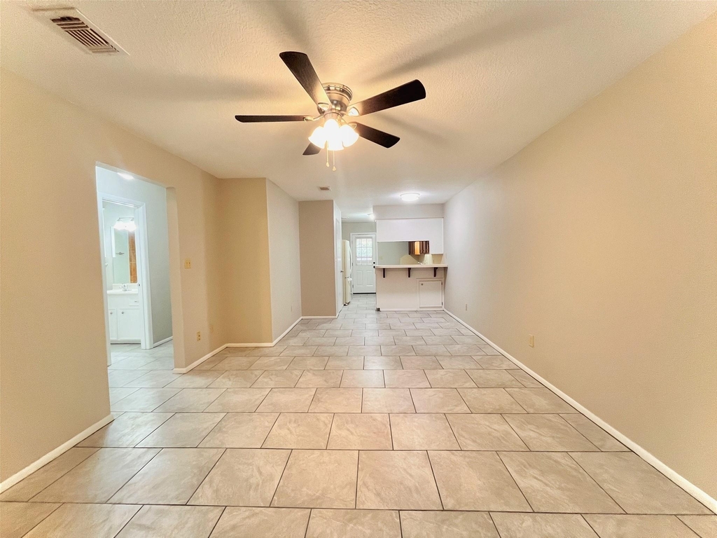 2100 Austin Street - Photo 10