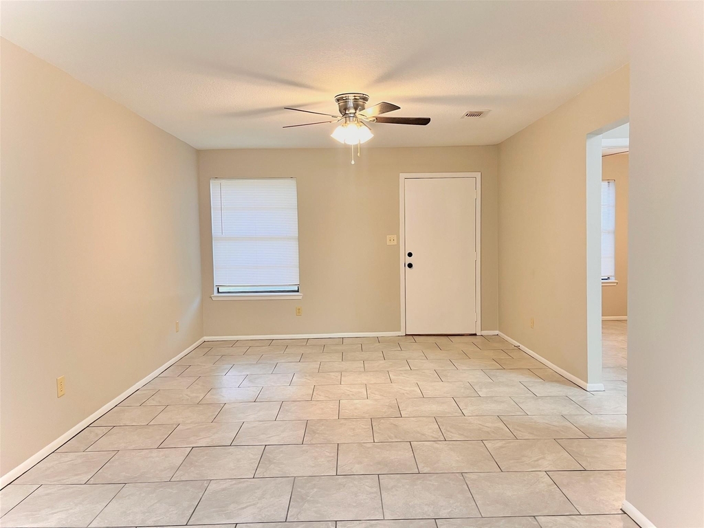 2100 Austin Street - Photo 13