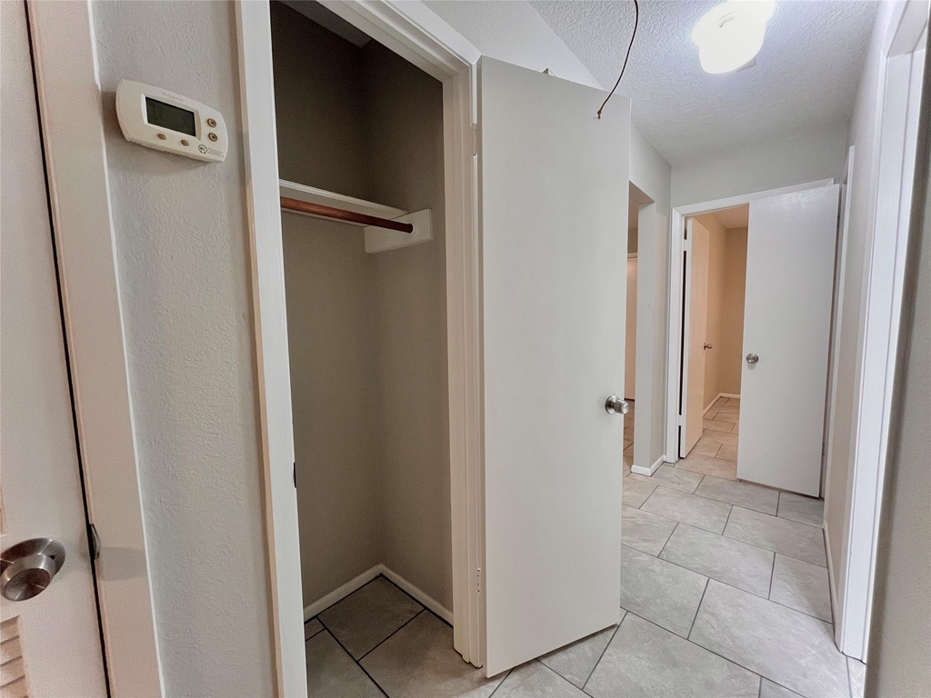 2100 Austin Street - Photo 21