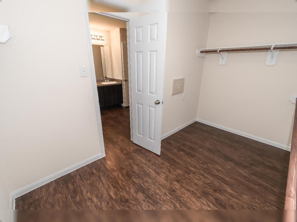 29651 Clover Shore Drive - Photo 11