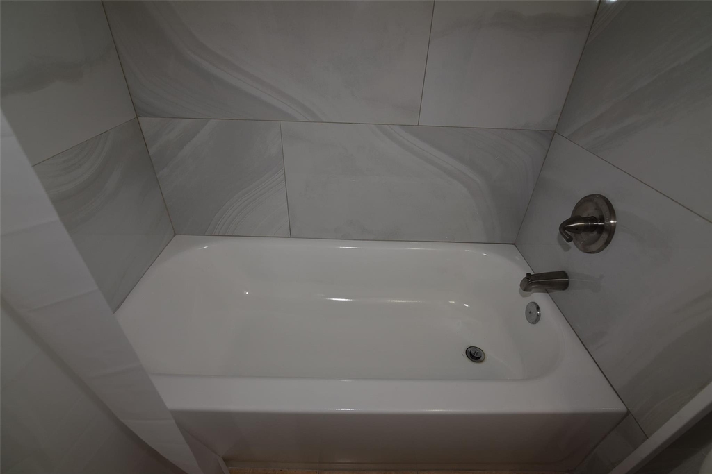6414 Grape Street - Photo 16