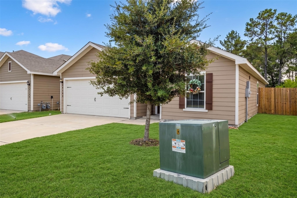 23104 Shakespeare Drive - Photo 1