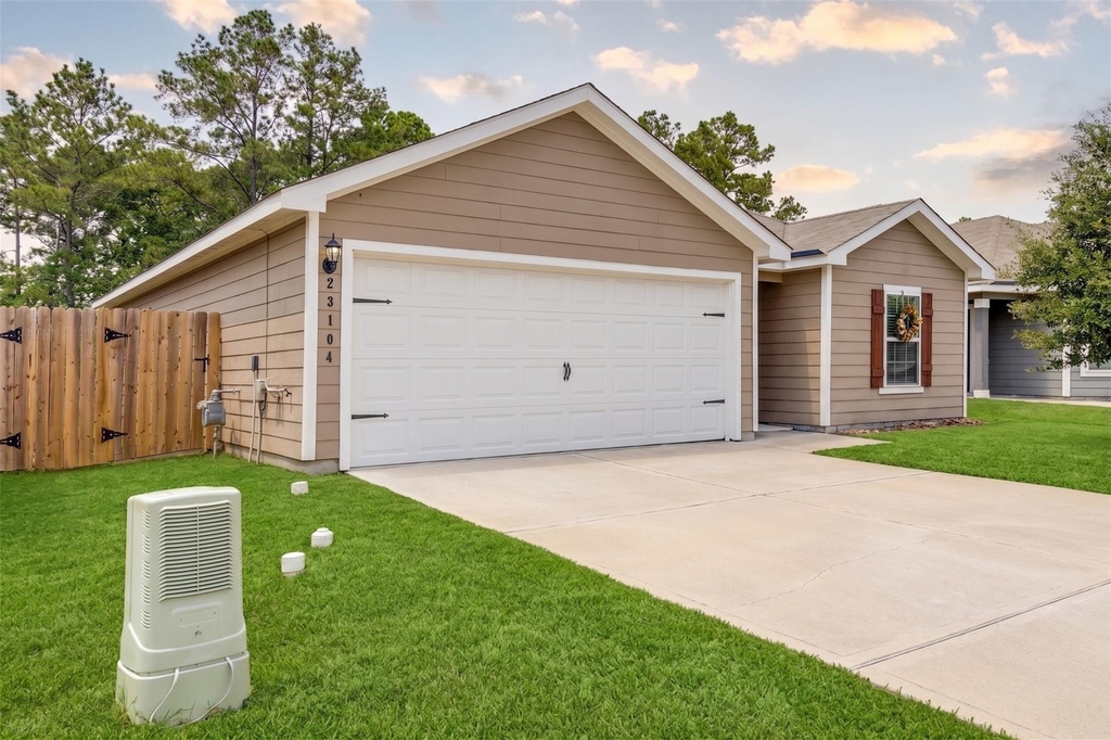 23104 Shakespeare Drive - Photo 2