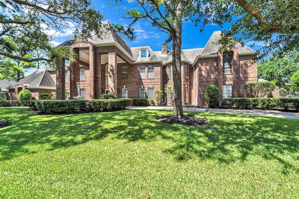 21410 Ganton Drive - Photo 3