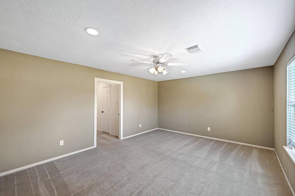 21410 Ganton Drive - Photo 33
