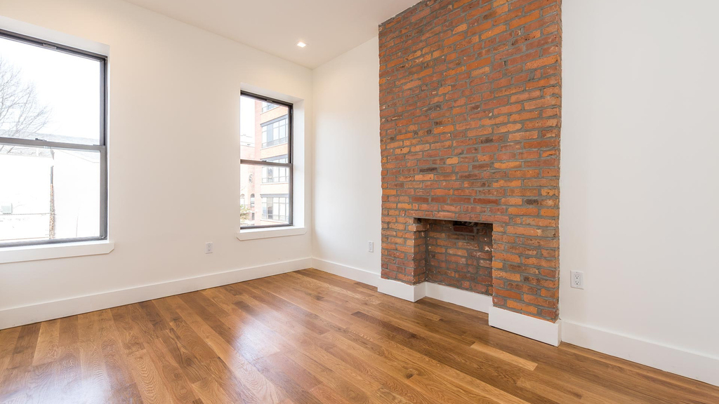 215 Richardson St - Photo 18