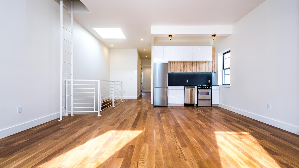 215 Richardson St - Photo 7
