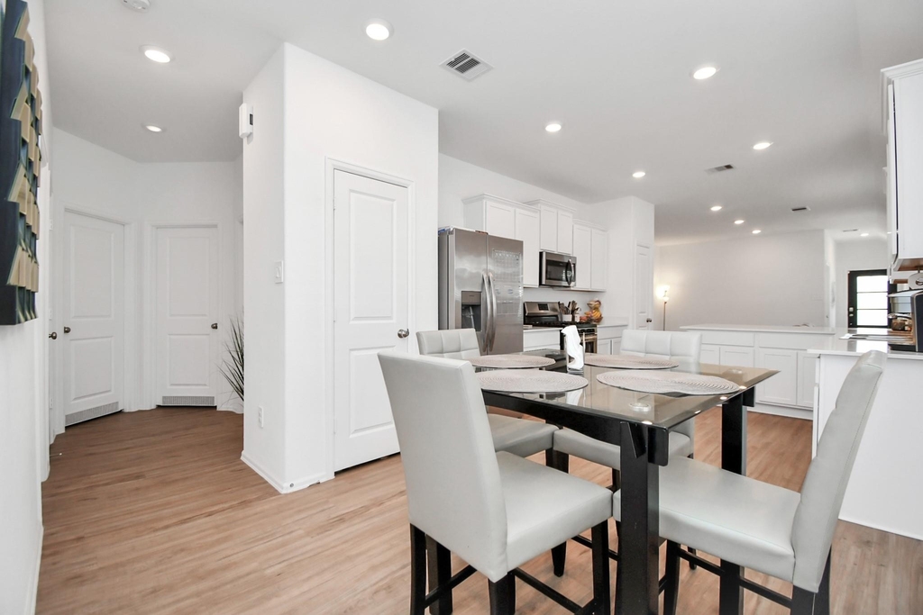 18518 Hilltop Climb Drive - Photo 17