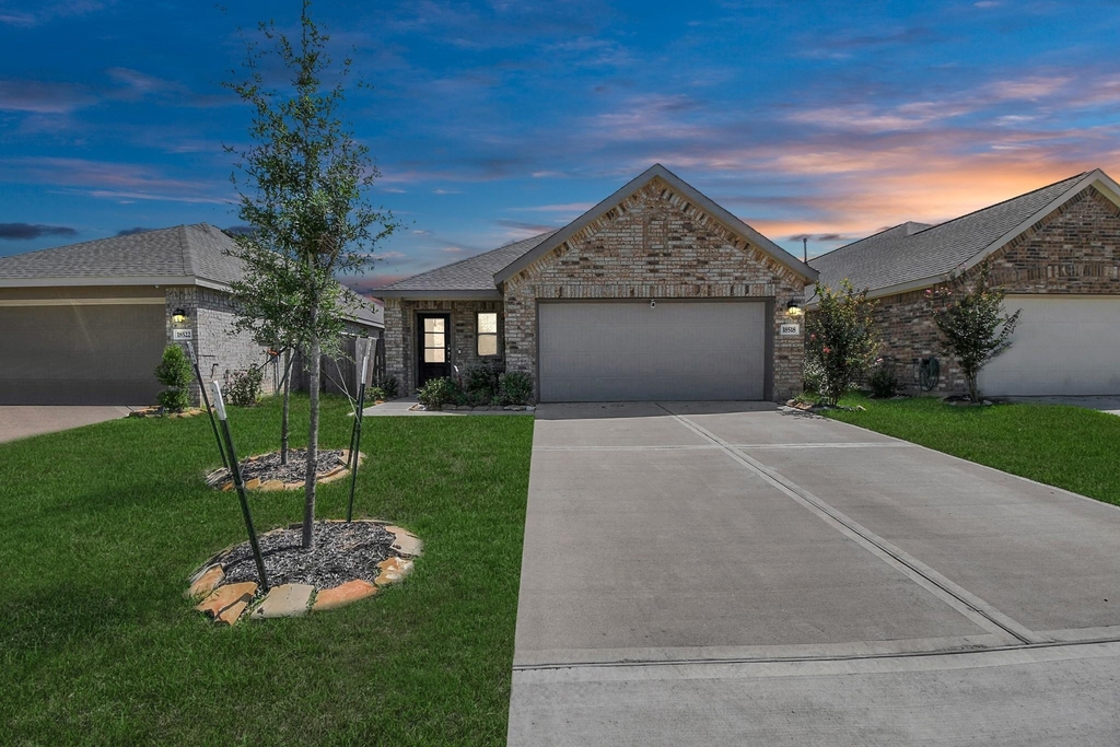 18518 Hilltop Climb Drive - Photo 0