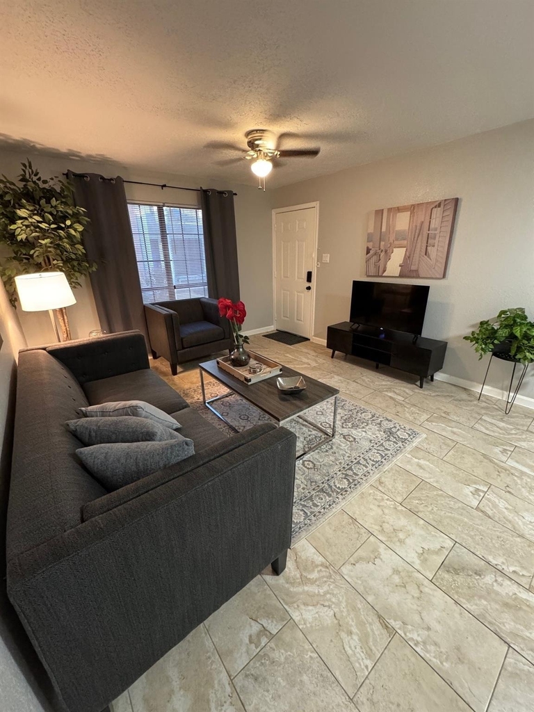 3316 N Macgregor Way - Photo 1