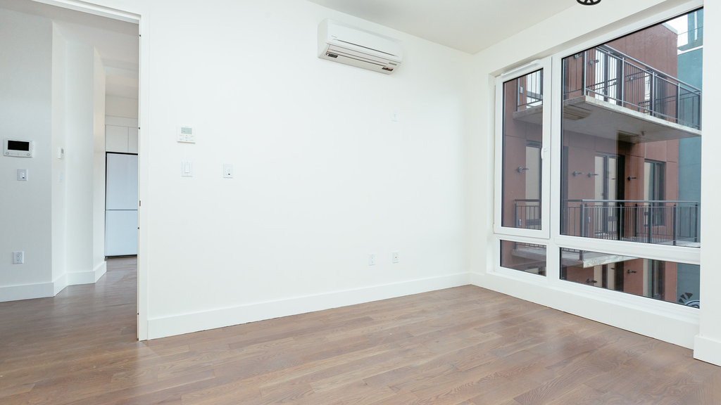 1068 Fulton St - Photo 9