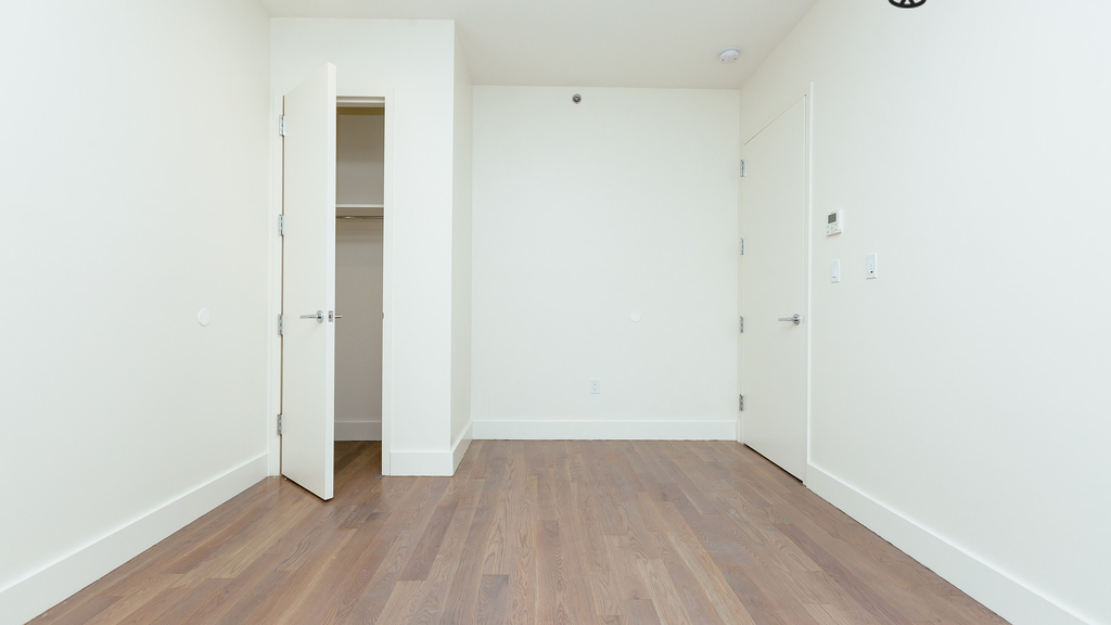 1068 Fulton St - Photo 10
