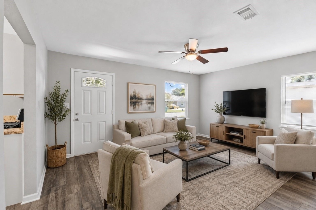4838 Van Fleet Street - Photo 2