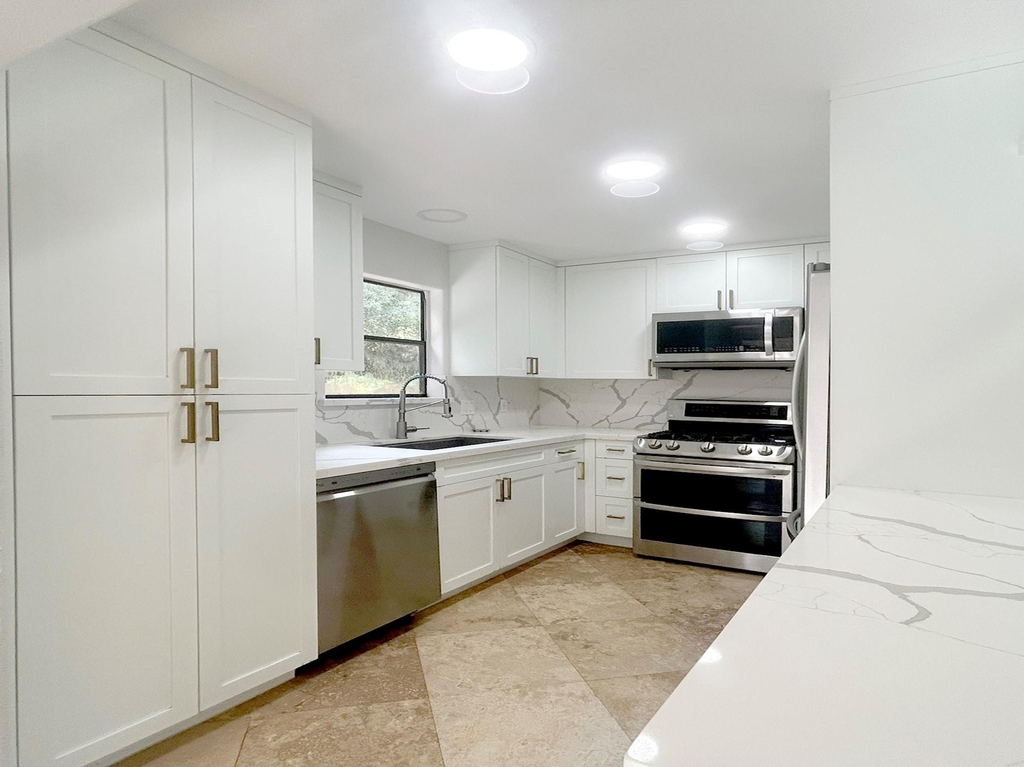 102 E Mistybreeze Circle - Photo 10
