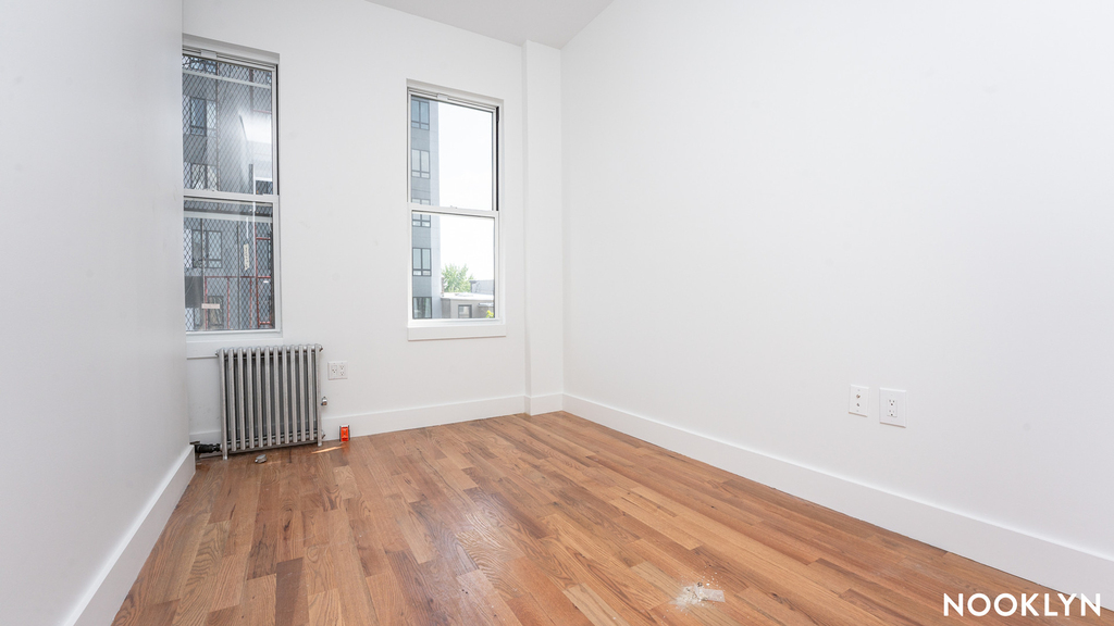 776 Hart St - Photo 11