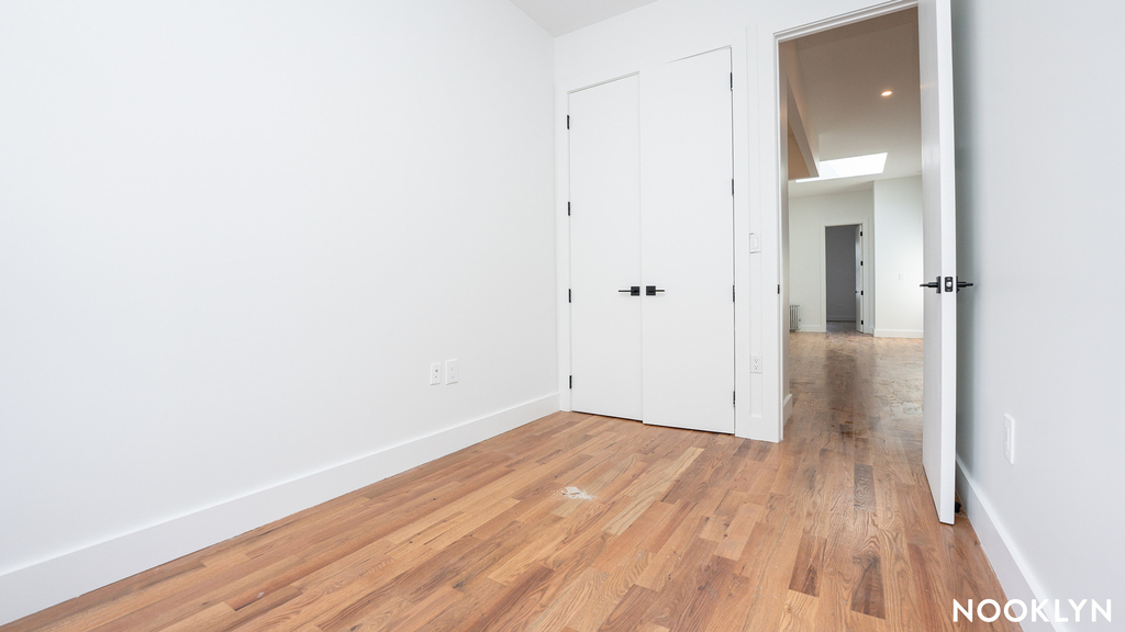 776 Hart St - Photo 12