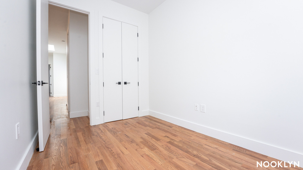 776 Hart St - Photo 9