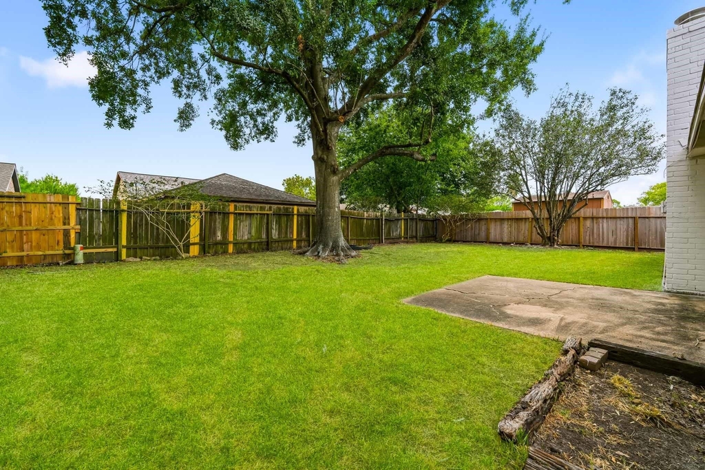 1310 Mossridge Drive - Photo 11