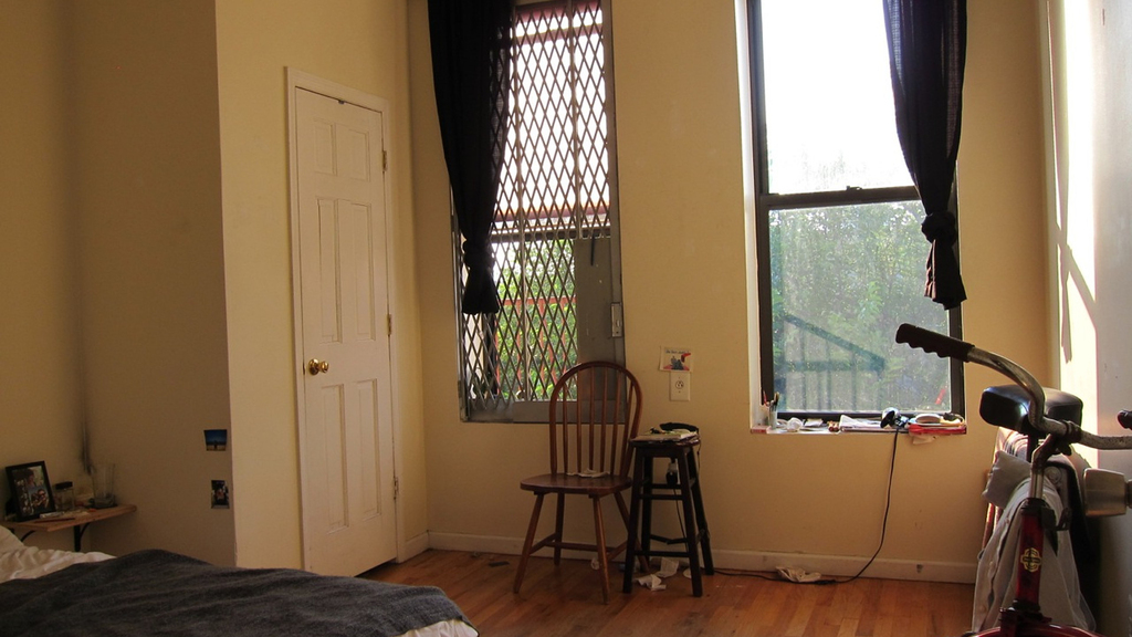 293 Troutman St - Photo 11