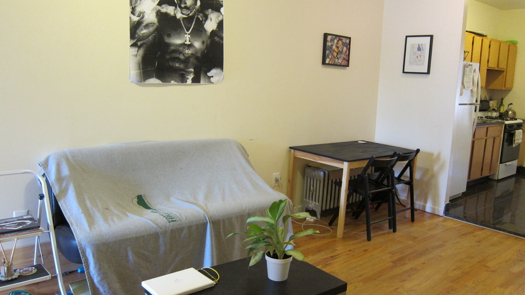 293 Troutman St - Photo 8