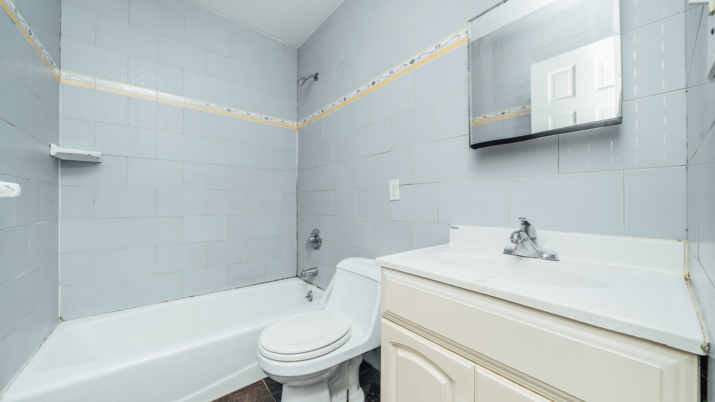 293 Troutman St - Photo 12