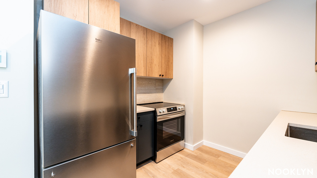 1584 Fulton St - Photo 11