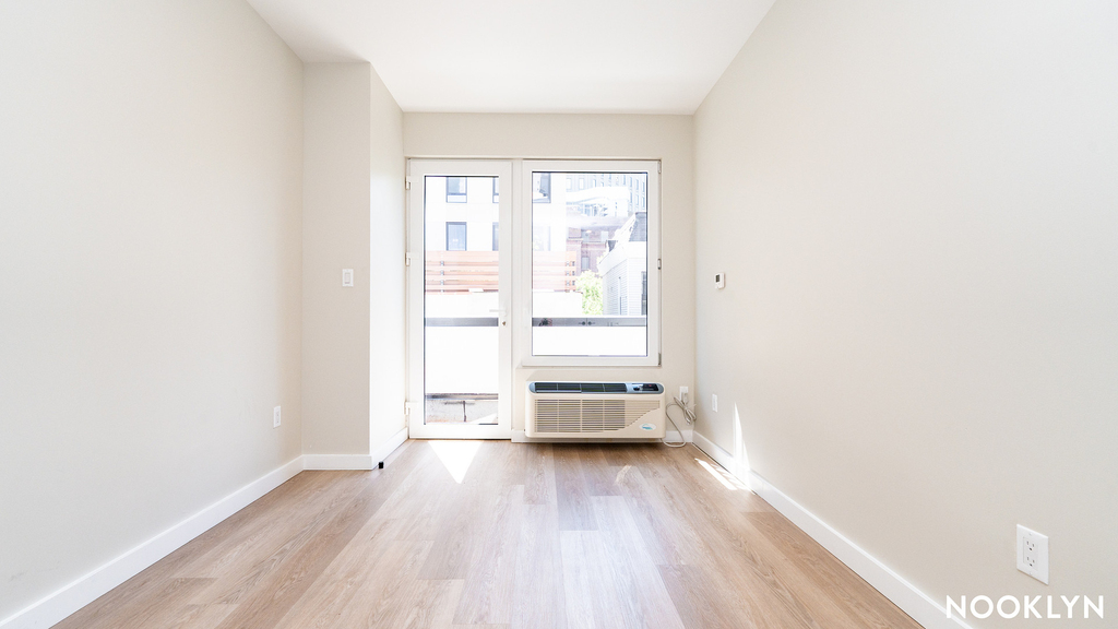 1584 Fulton St - Photo 17