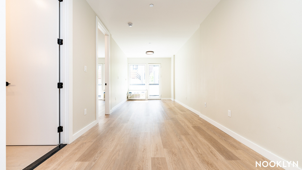 1584 Fulton St - Photo 6