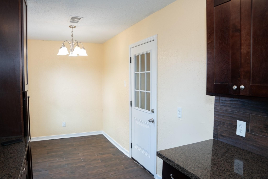3108 Rey Avenue - Photo 7