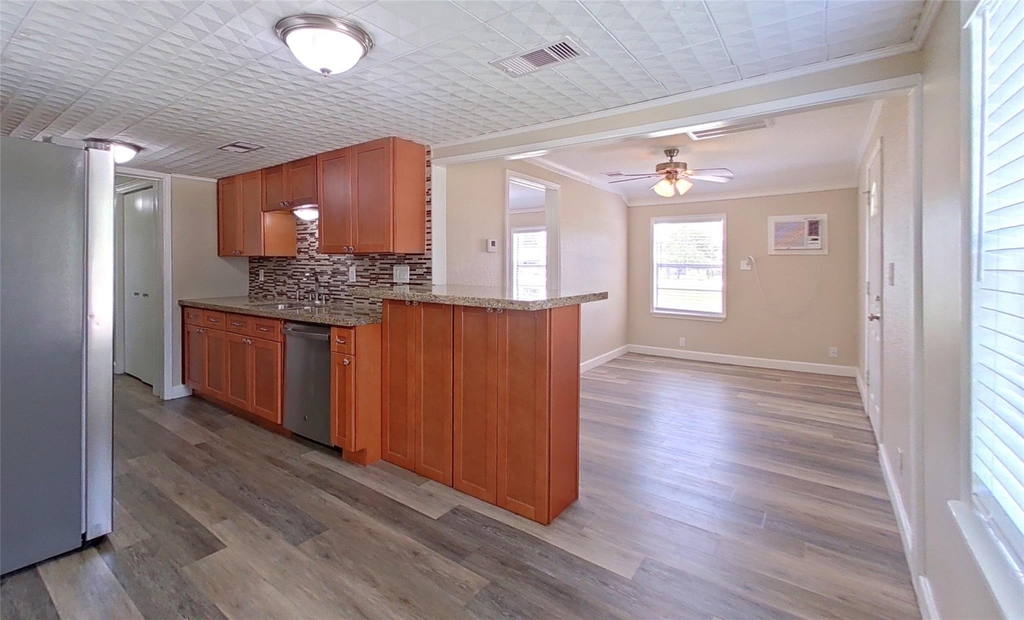 706 S Blackwell Street - Photo 7