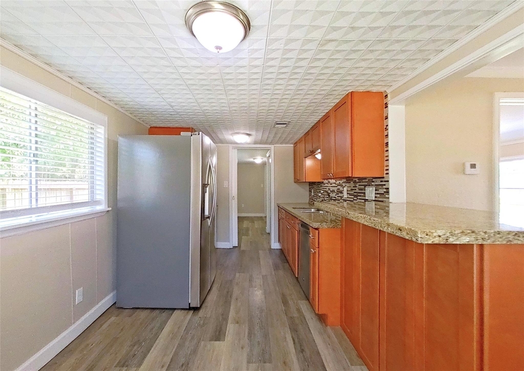 706 S Blackwell Street - Photo 9