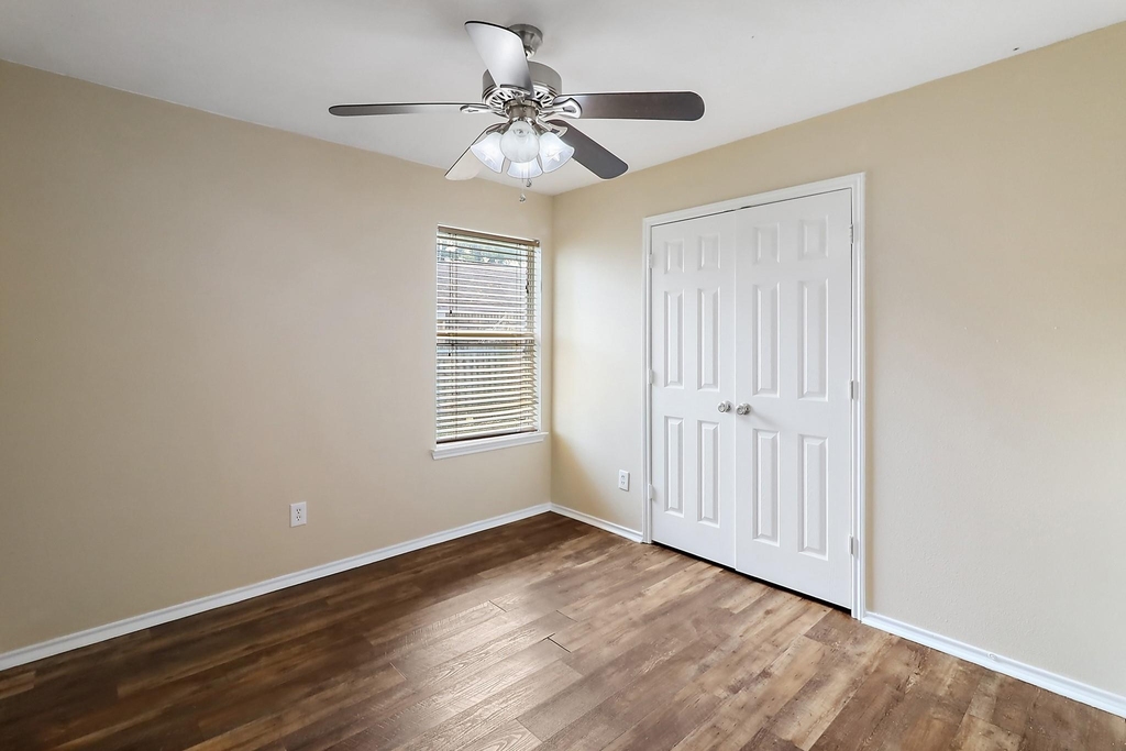 16210 Coral Bay Street - Photo 12
