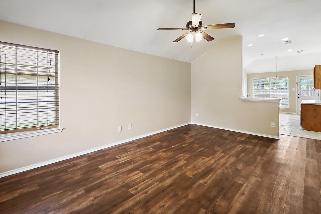 16210 Coral Bay Street - Photo 3