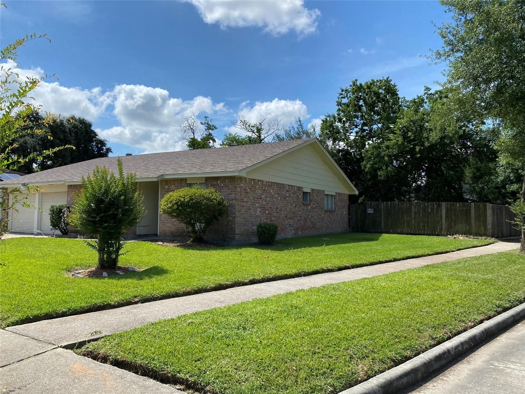7547 Winkle Wood Lane - Photo 1
