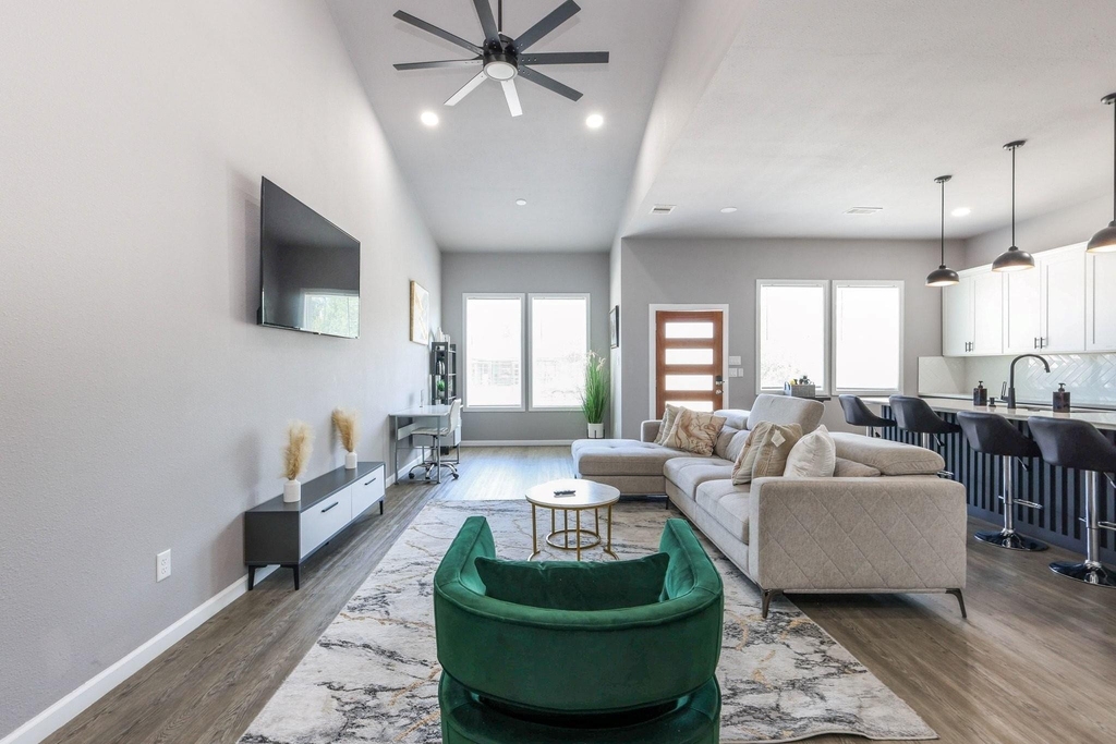 5830 Doolittle Boulevard - Photo 19