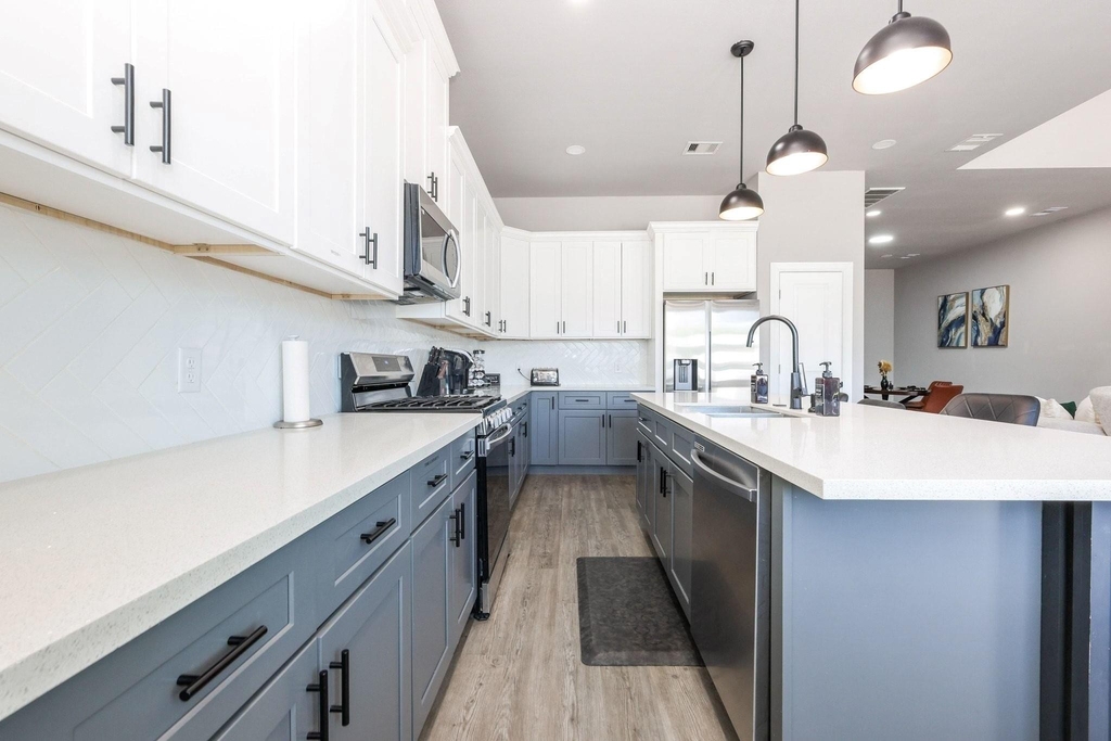 5830 Doolittle Boulevard - Photo 25