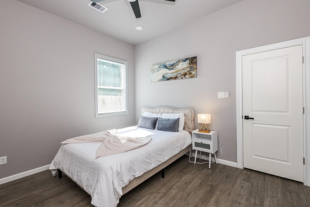5830 Doolittle Boulevard - Photo 30
