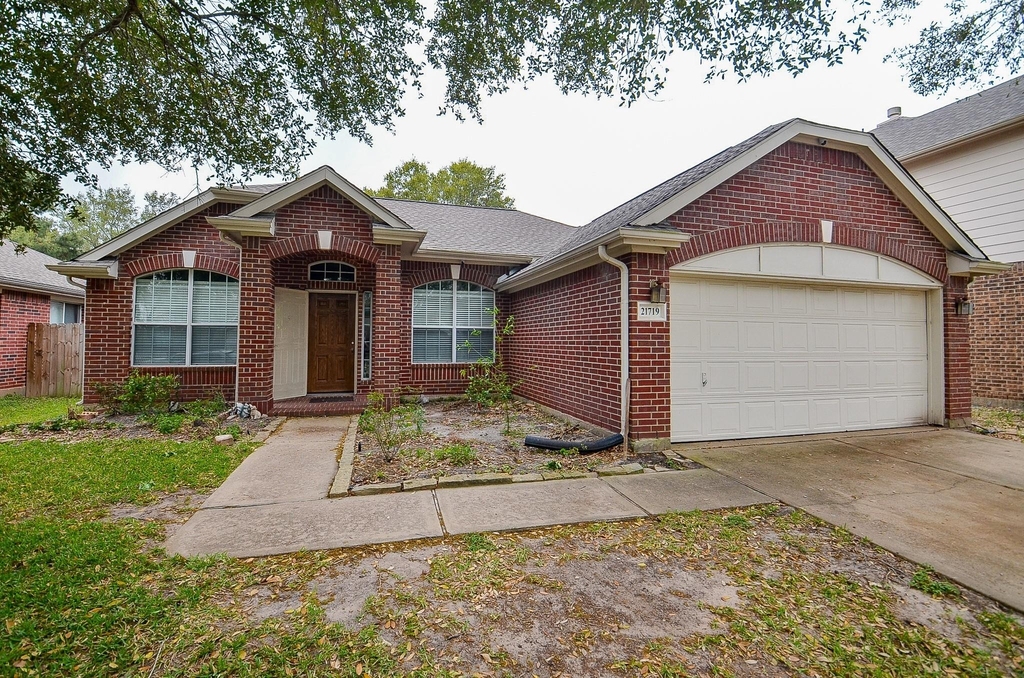 21719 Oakbridge Park Lane - Photo 1