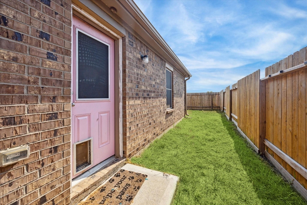 517 Amberwood Park Drive - Photo 29